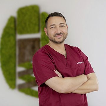 Porträt von Antonio Milivoevski, Zahnarzt