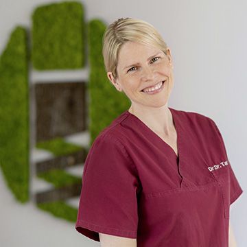 Porträt von Dr. Dr. Claudia Taube, Fachärztin für MKG-Chirurgie